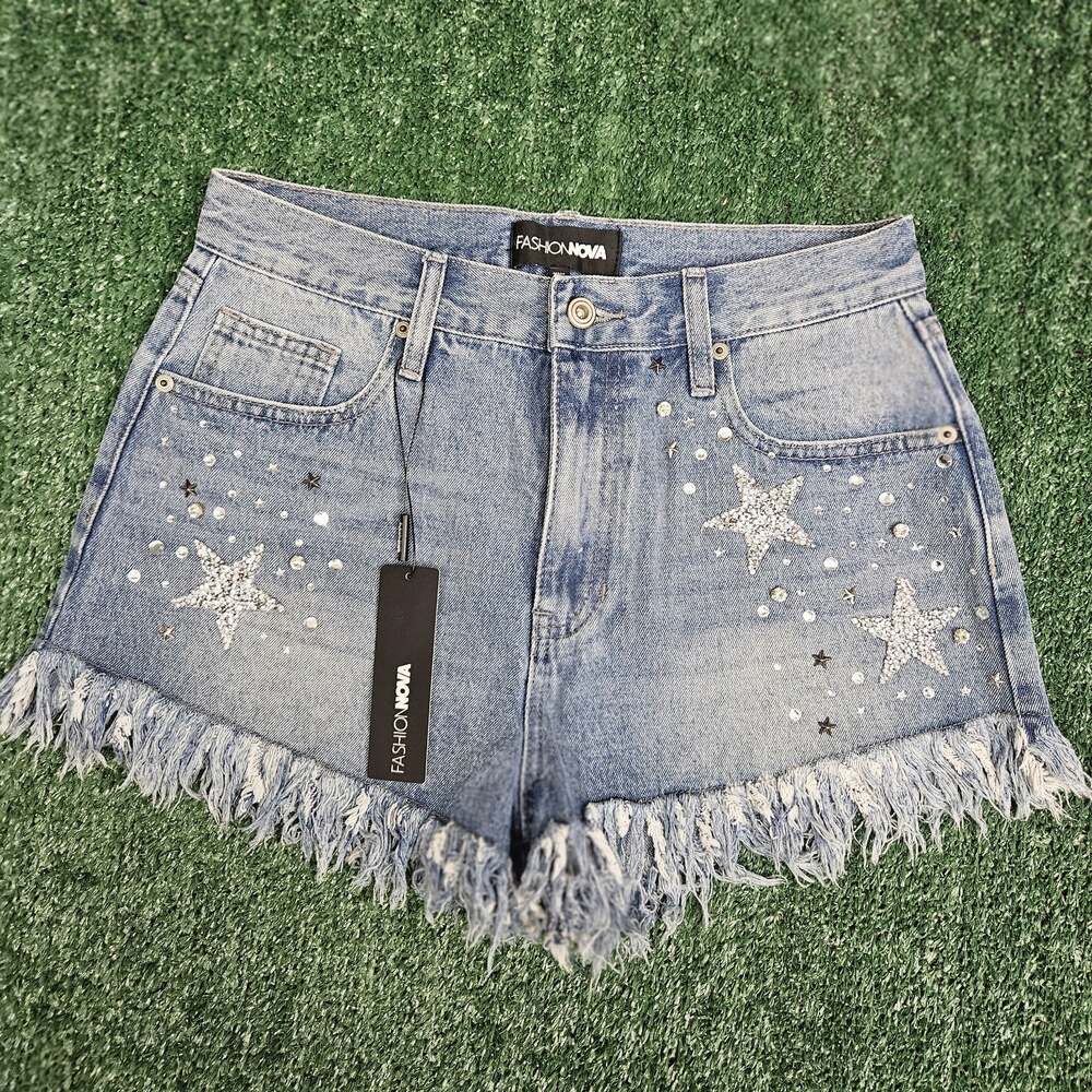 NWT Fashion Nova Super Nova Frayed Denim Shorts Women Size 11
